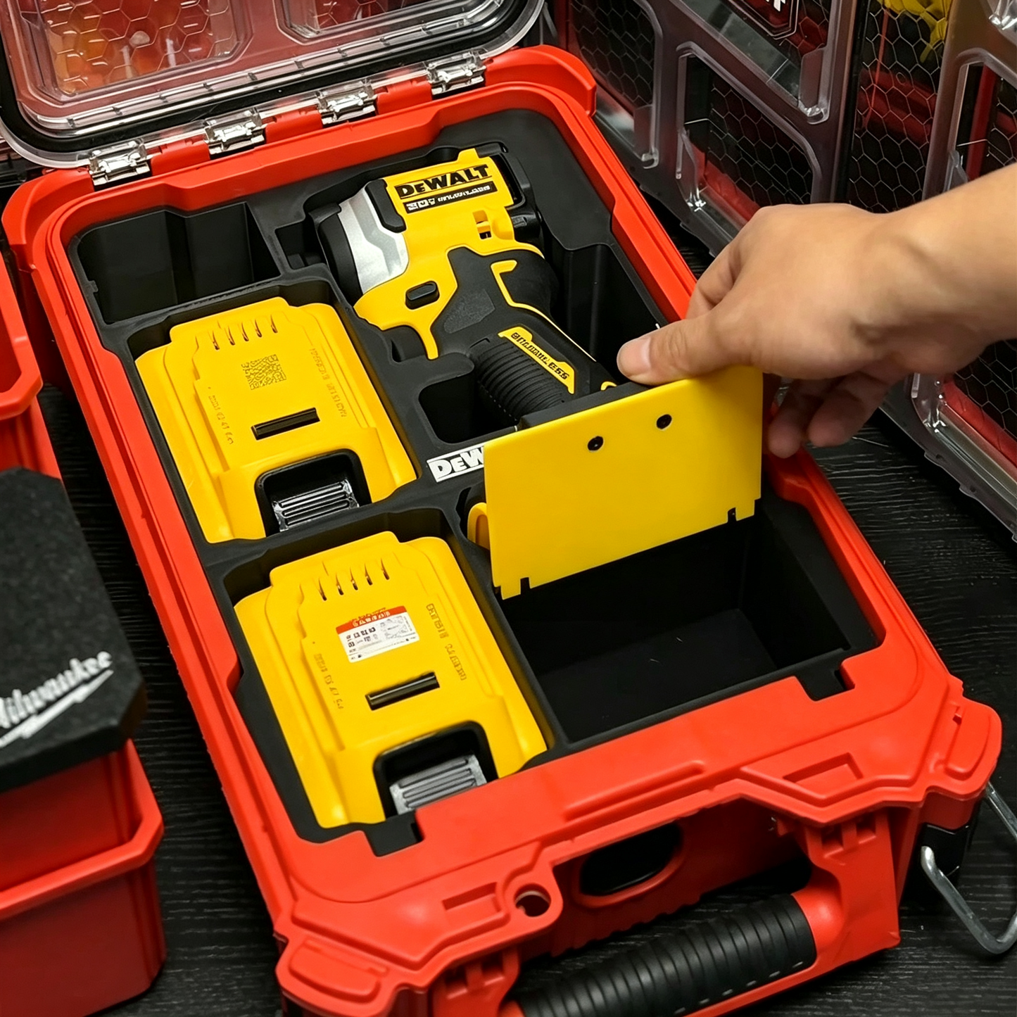 3D Printed Insert for Milwaukee Packout 8435 — DeWALT DCF850 Impact Driver Organizer, Dual Battery & Flip-Top Storage, PETG
